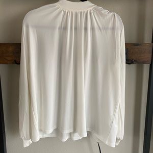 White Long Sleeve Collared Blouse